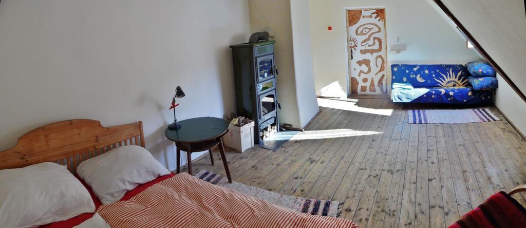 Lazy River Hostel Loket Zimmer foto